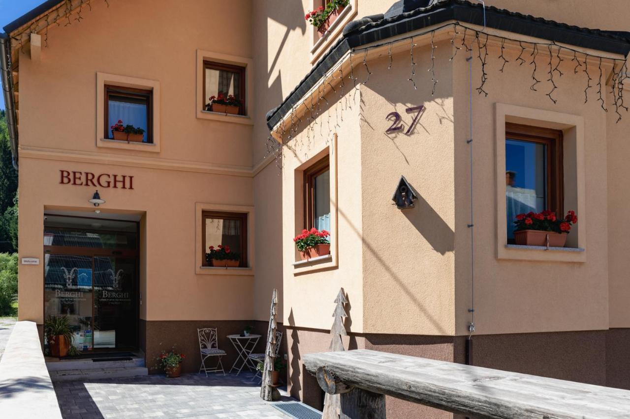 Berghi Hotel And Apartments Kranjska Gora Exterior photo
